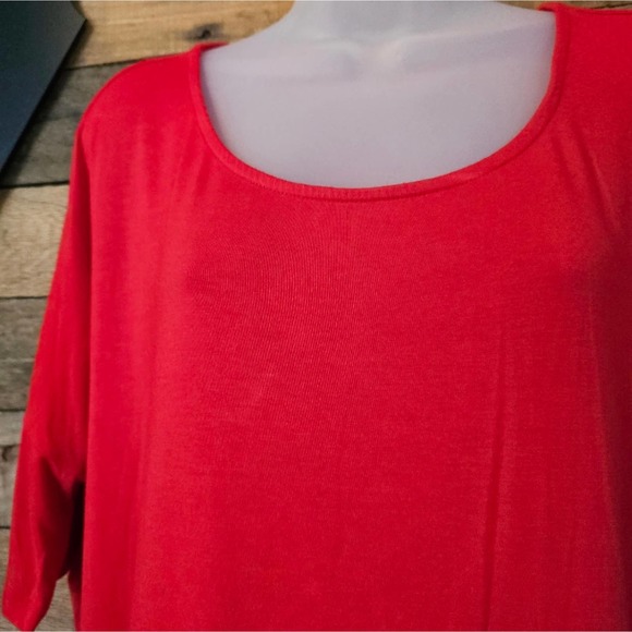 SALE-Everly women's red simple red dress shirt size large - Picture 4 of 10